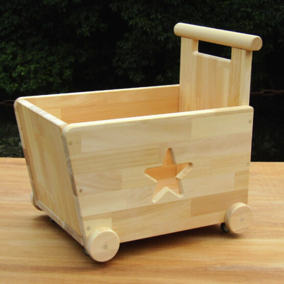 手作り木製　おもちゃも運べる手押し車-1型・片面透かし 蓋つき　・送料込み・ - 画像 (7)