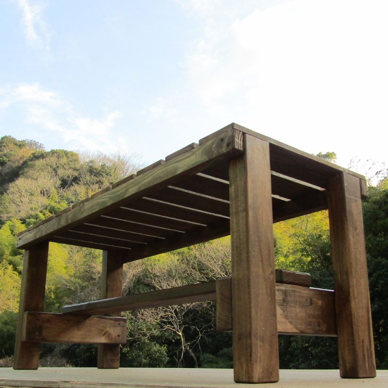 屋外用の縁台・プランター作品